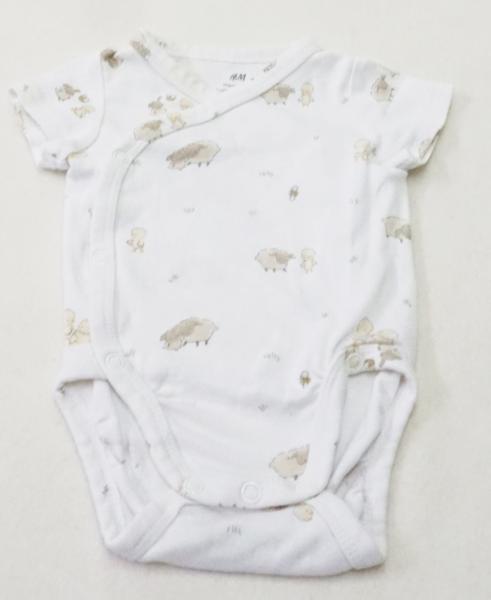 Kurzarmbody Gr. 56 von H&M (1054)
