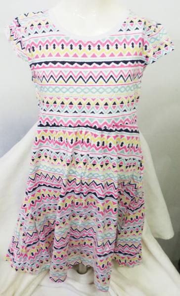 Kurzarmkleid Gr. 134/140 von YFK (4141)