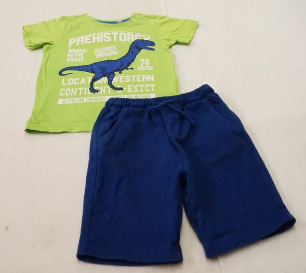 T-Shirt von C&A mit kurzer Hose von Next Gr. 98 (4199)