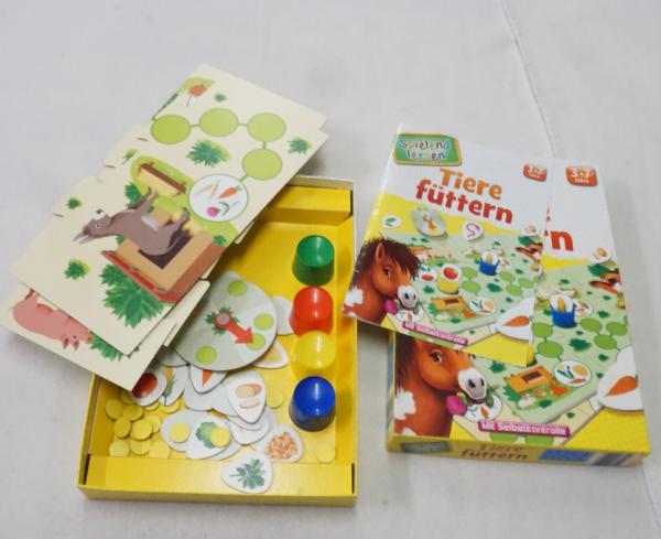Tiere füttern  (3786)